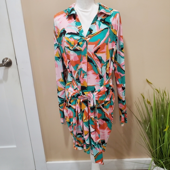 Bar 111 printed  stretch sleeve  ties around the waist dress - Picture 2 of 11